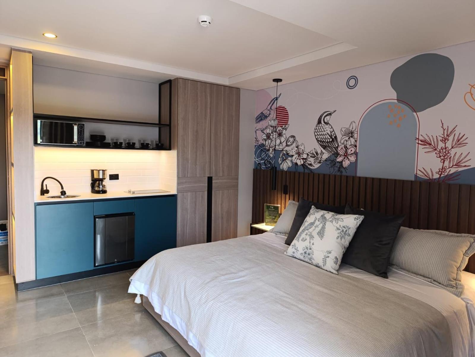 Hotel Living 35 Suites Medellin Ngoại thất bức ảnh