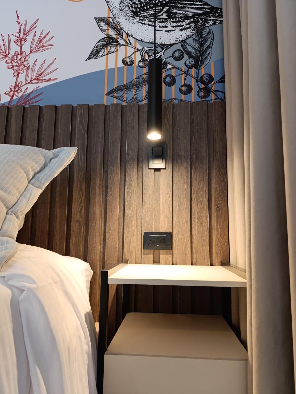Hotel Living 35 Suites Medellin Ngoại thất bức ảnh