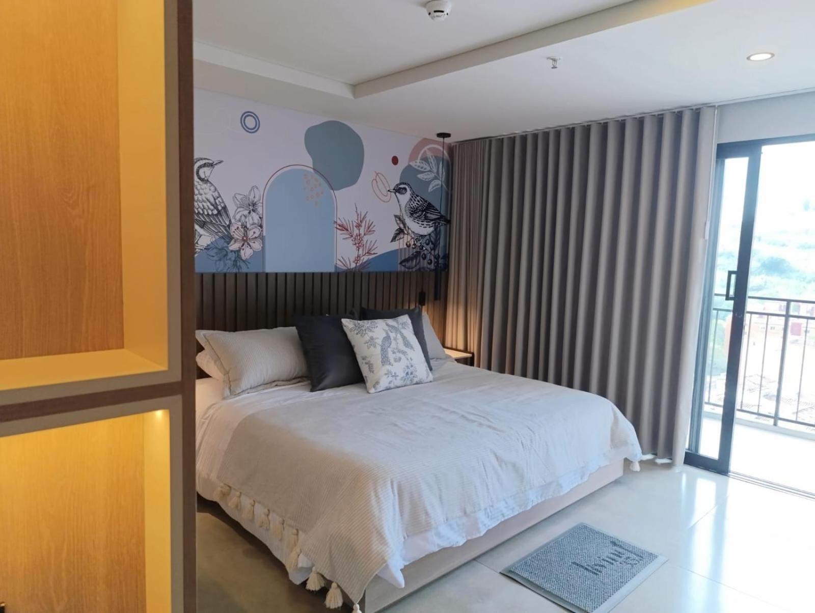 Hotel Living 35 Suites Medellin Ngoại thất bức ảnh