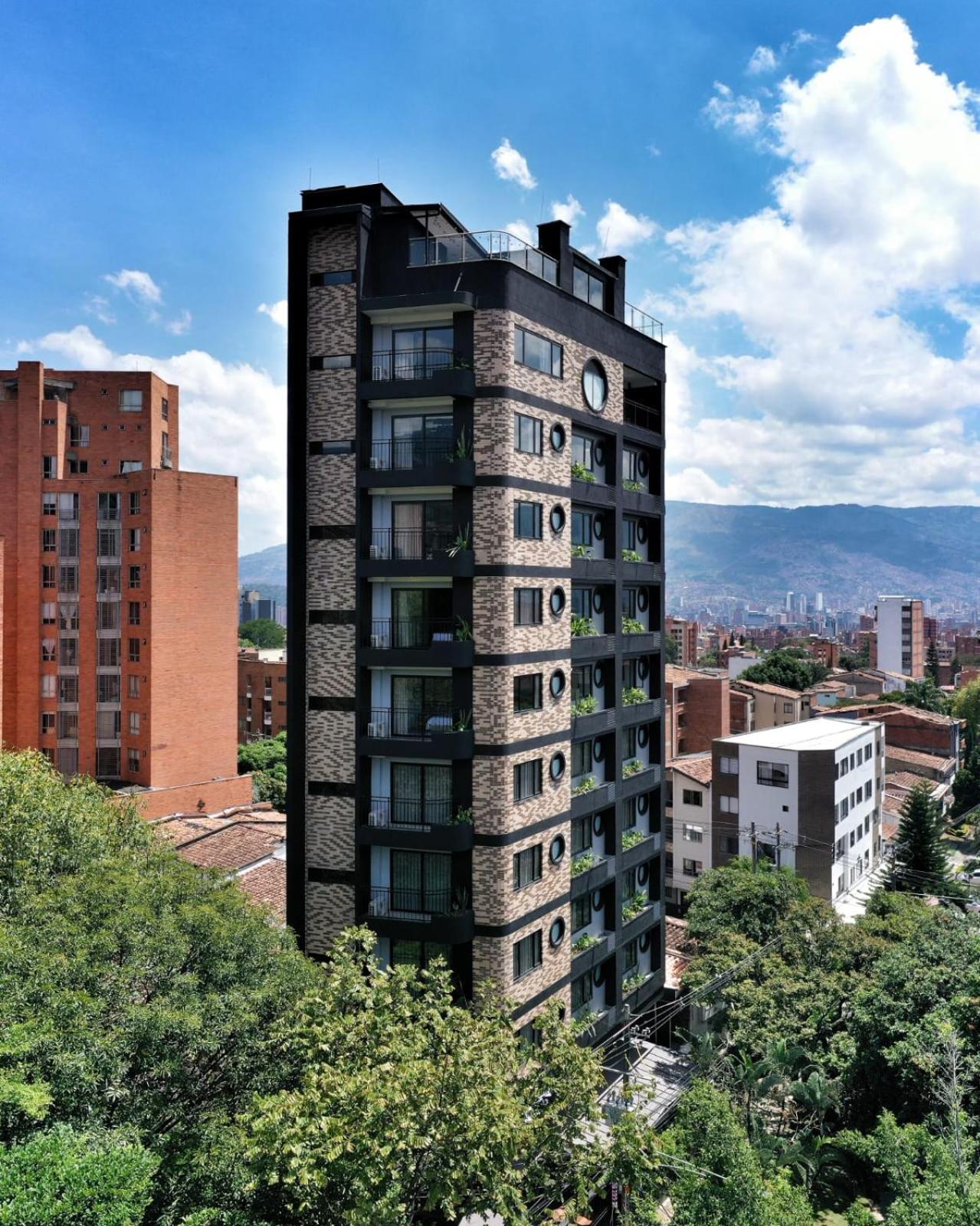 Hotel Living 35 Suites Medellin Ngoại thất bức ảnh