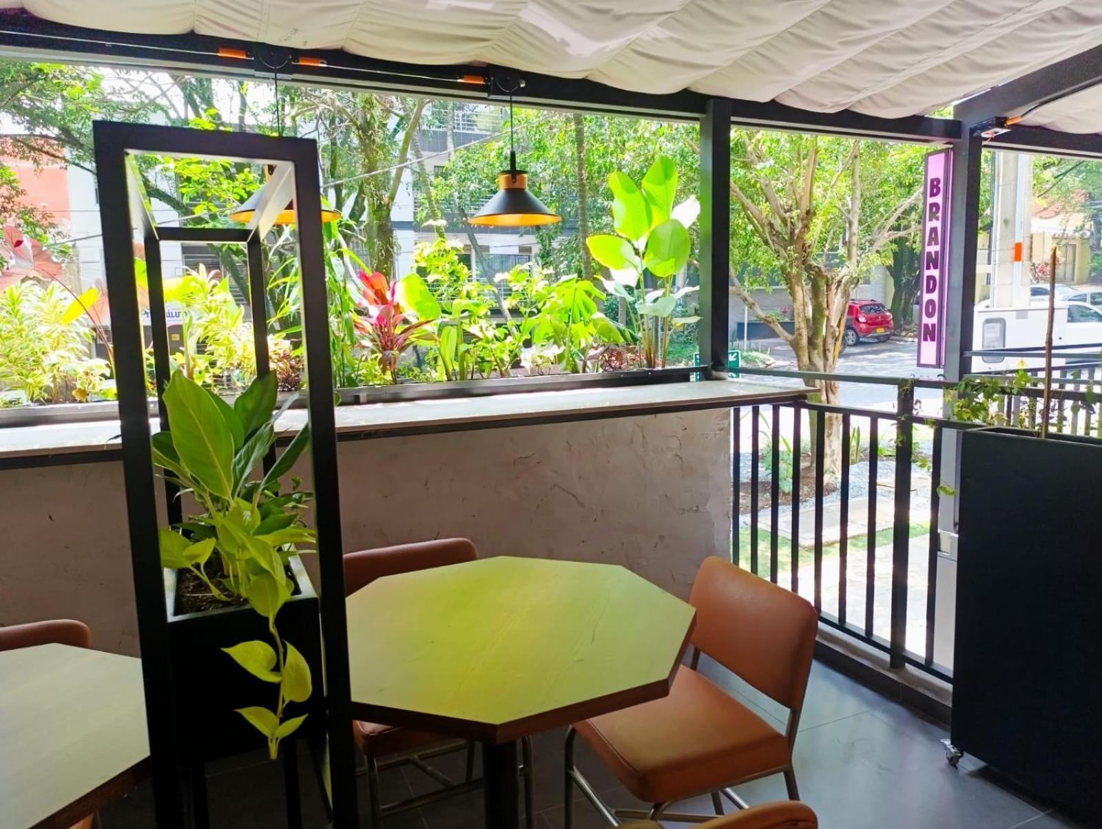 Hotel Living 35 Suites Medellin Ngoại thất bức ảnh